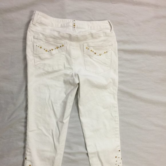 ๐ฆ๐ฆ๐ฆ CACHE WOMENS JEANS CAPRIS PANTS SIZE 6 ๐ฆ๐ฆ๐ฆ - Picture 4 of 5